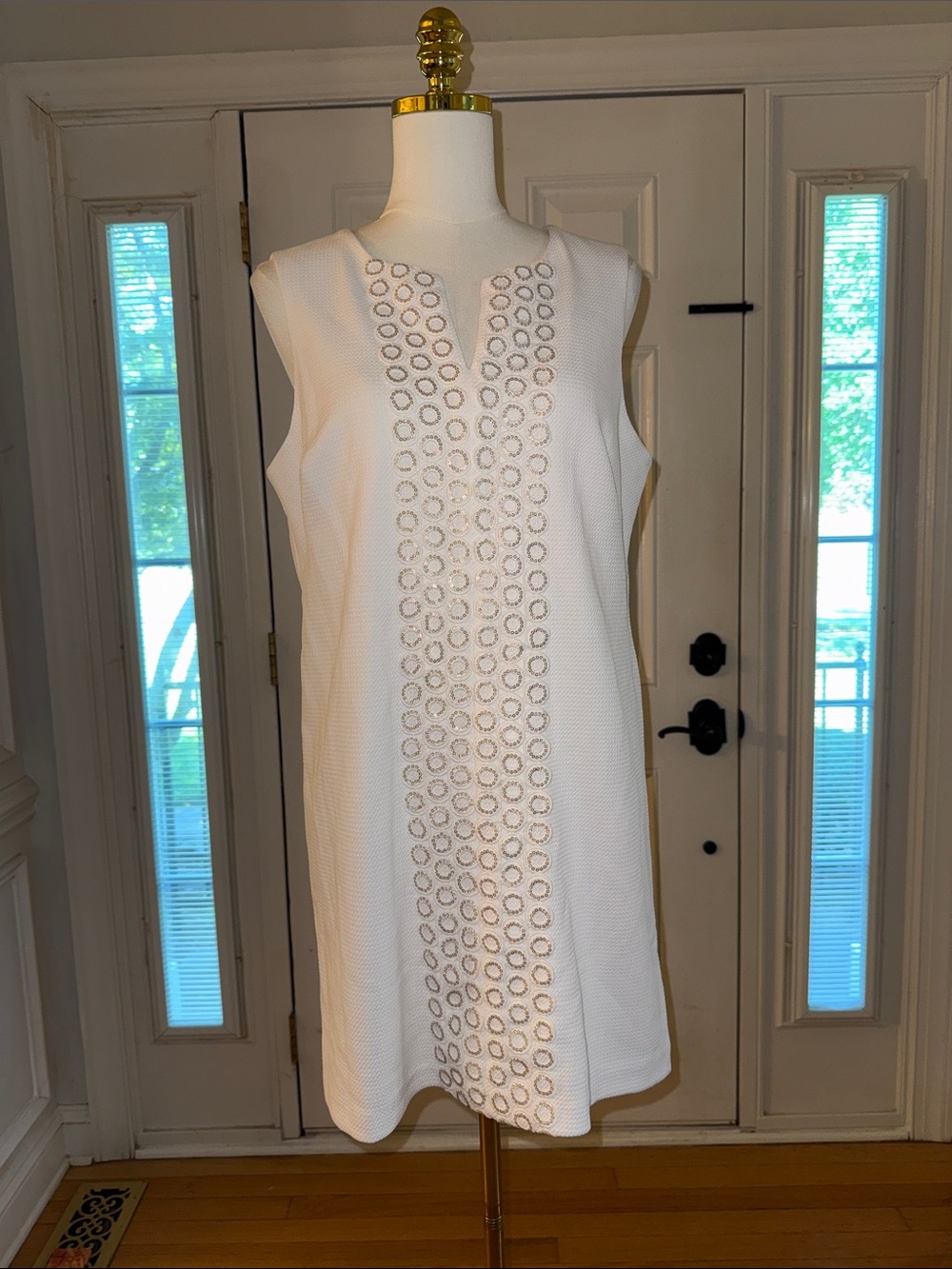Jessica Howard White Dress with Eyelet Detail